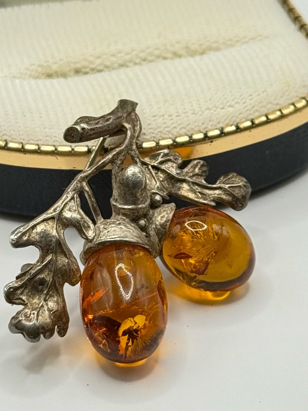 Sterling Leaf baltic honey Amber Drop Brooch - Amber Silver - Picture 5 of 7